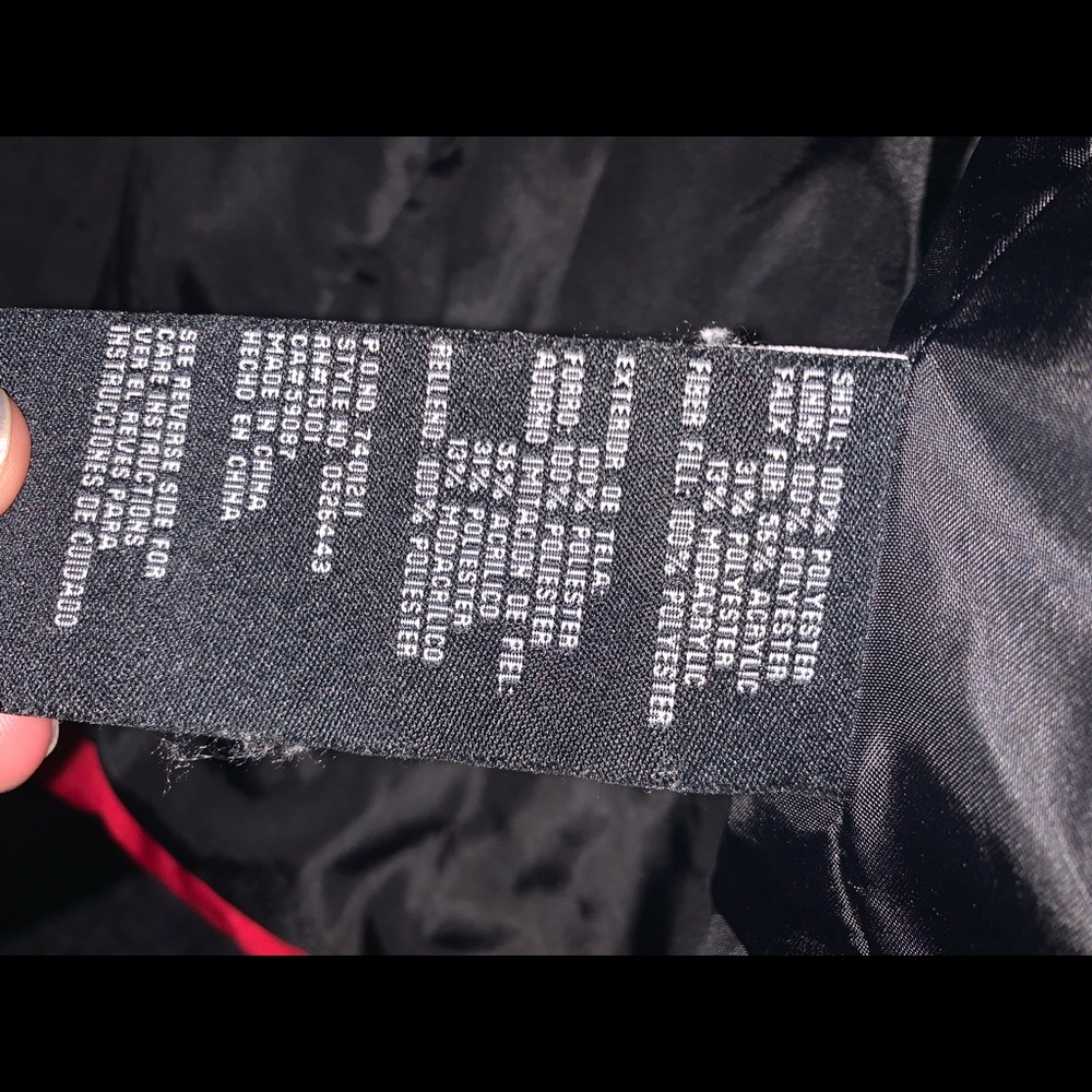 Red Jacket - Picture 4 of 8